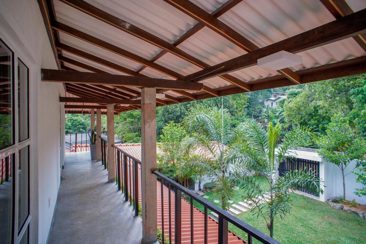 Pineview Unawatuna Exterior foto