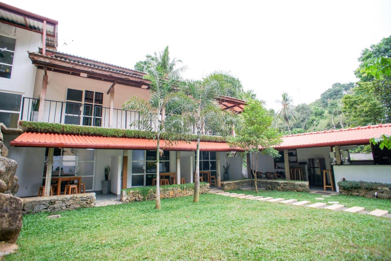 Pineview Unawatuna Exterior foto