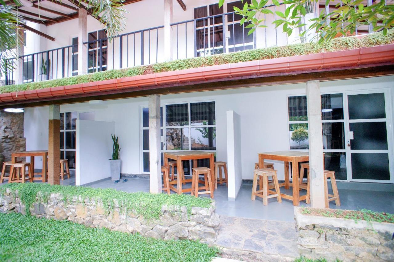 Pineview Unawatuna Exterior foto